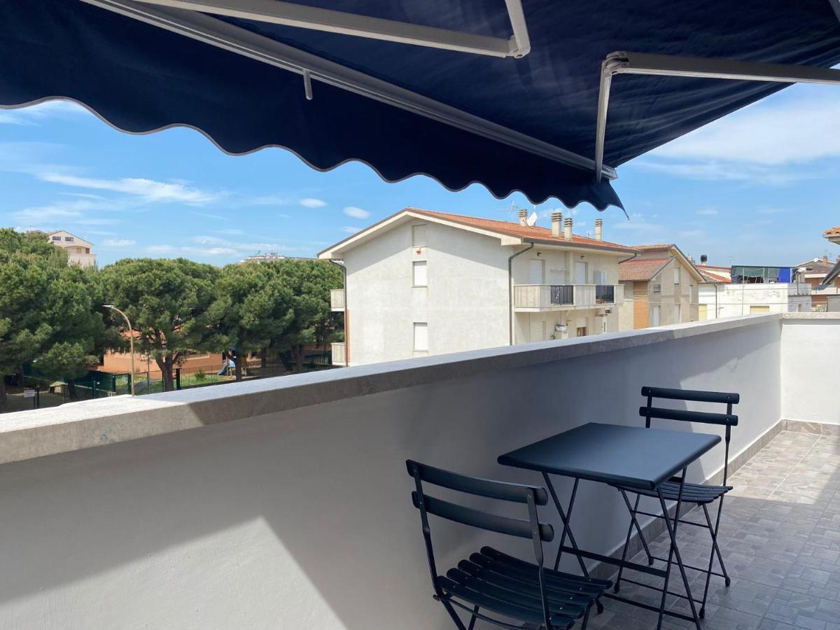 Pousada Copacabana Praia - Affittacamere - Casa Vacanza A Porto SantʼElpidio Eksteriør billede